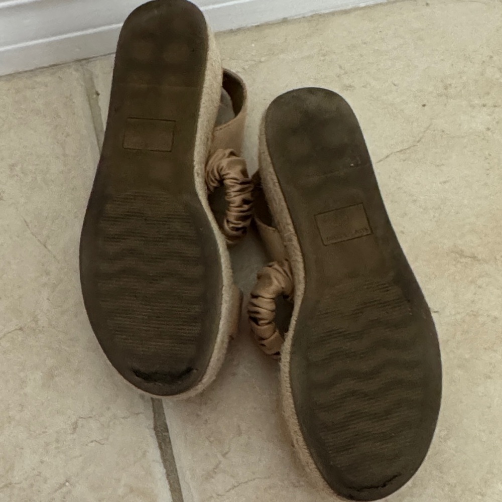 Sun + Stone Tan Ruched Strap Sandals - Picture 2 of 3